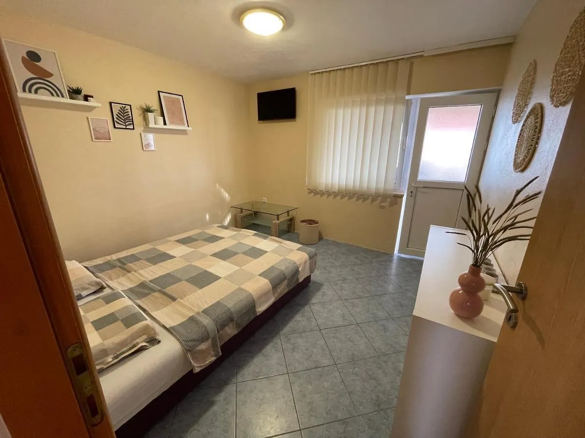 Apartmani Strk II Razanac Croatia